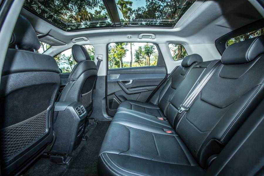 Интерьер BYD Song Pro DM (SA2) 2019 года  (фото 17 из 25)